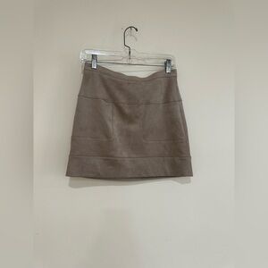 Bebe tan Mini Pencil Skirt Work Essential
Size 6